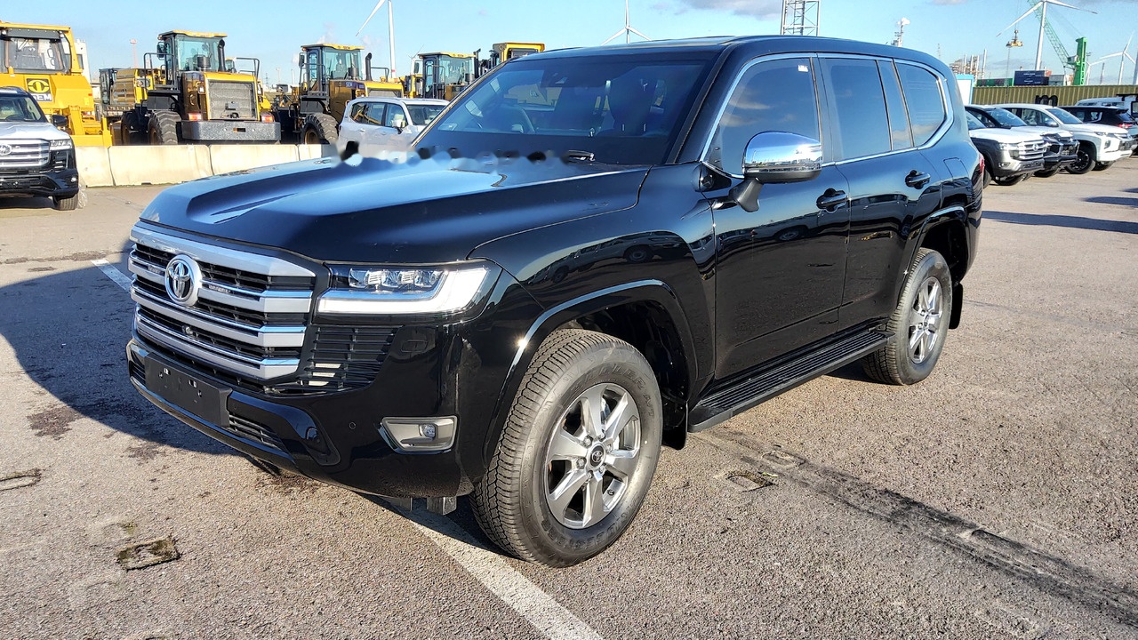 Toyota Land Cruiser 300 V6 VX 7 SEATERS / PLACES 3.5L Petrol Automatic VXVHO - SUV/ Todoterreno: foto 1 Toyota Land Cruiser 300 V6 VX 7 SEATERS / PLACES 3.5L Petrol Automatic VXVHO - SUV/ Todoterreno: foto 1