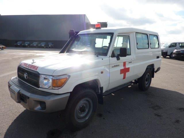 Toyota Land Cruiser 78 Metal top hzj 78 ambulance 4.2L Diesel Manual - SUV/ Todoterreno: foto 1 Toyota Land Cruiser 78 Metal top hzj 78 ambulance 4.2L Diesel Manual - SUV/ Todoterreno: foto 1
