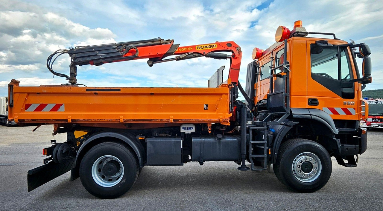 Iveco Trakker 190T33 4x4 Euro5 Kran Palfinger Funk - Volquete camión, Camión grúa: foto 2 Iveco Trakker 190T33 4x4 Euro5 Kran Palfinger Funk - Volquete camión, Camión grúa: foto 2