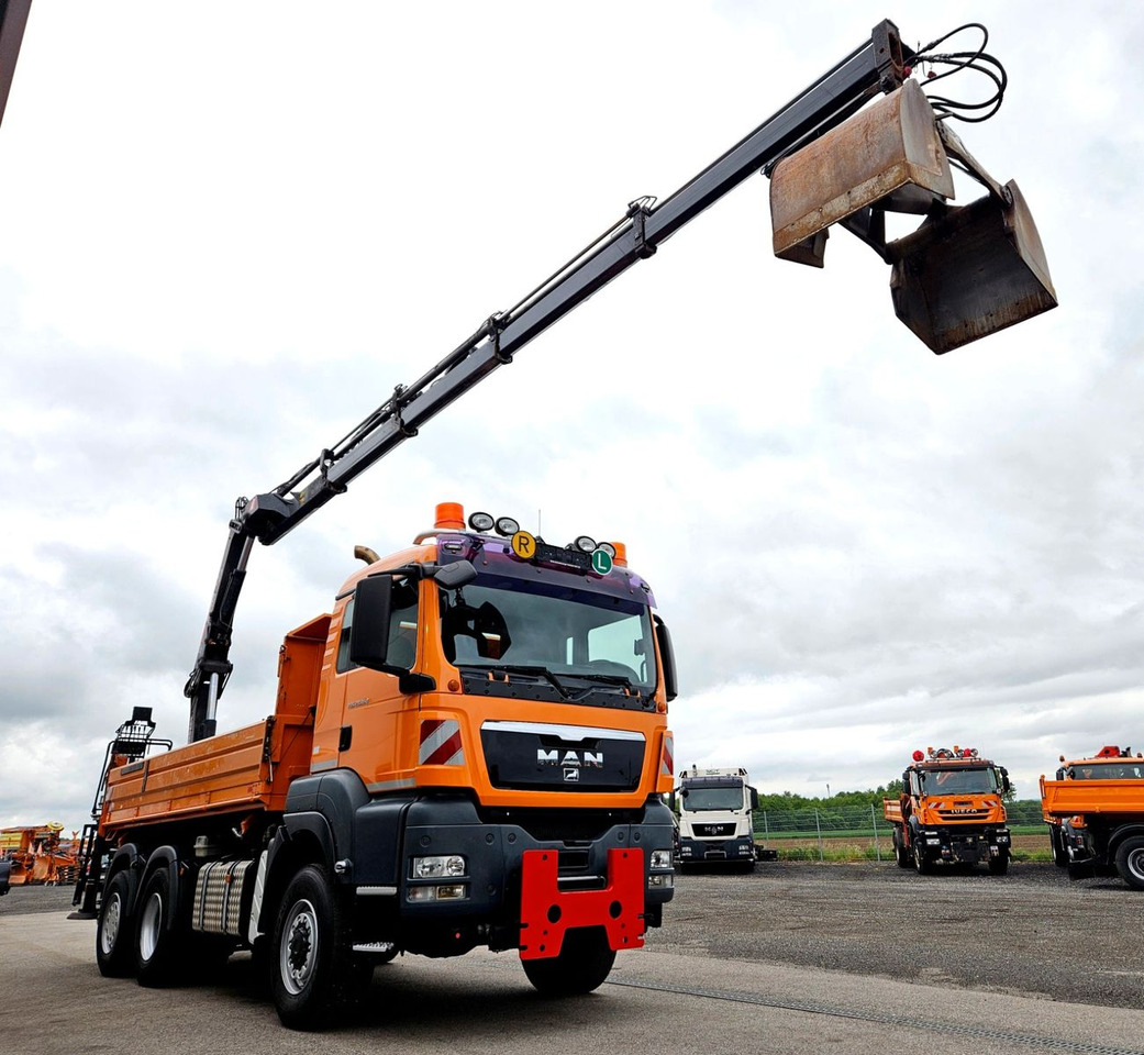 MAN TGS 28.360 6x4-4 HIAB 144E-4 Kran Euro5 - Volquete camión, Camión grúa: foto 5 MAN TGS 28.360 6x4-4 HIAB 144E-4 Kran Euro5 - Volquete camión, Camión grúa: foto 5