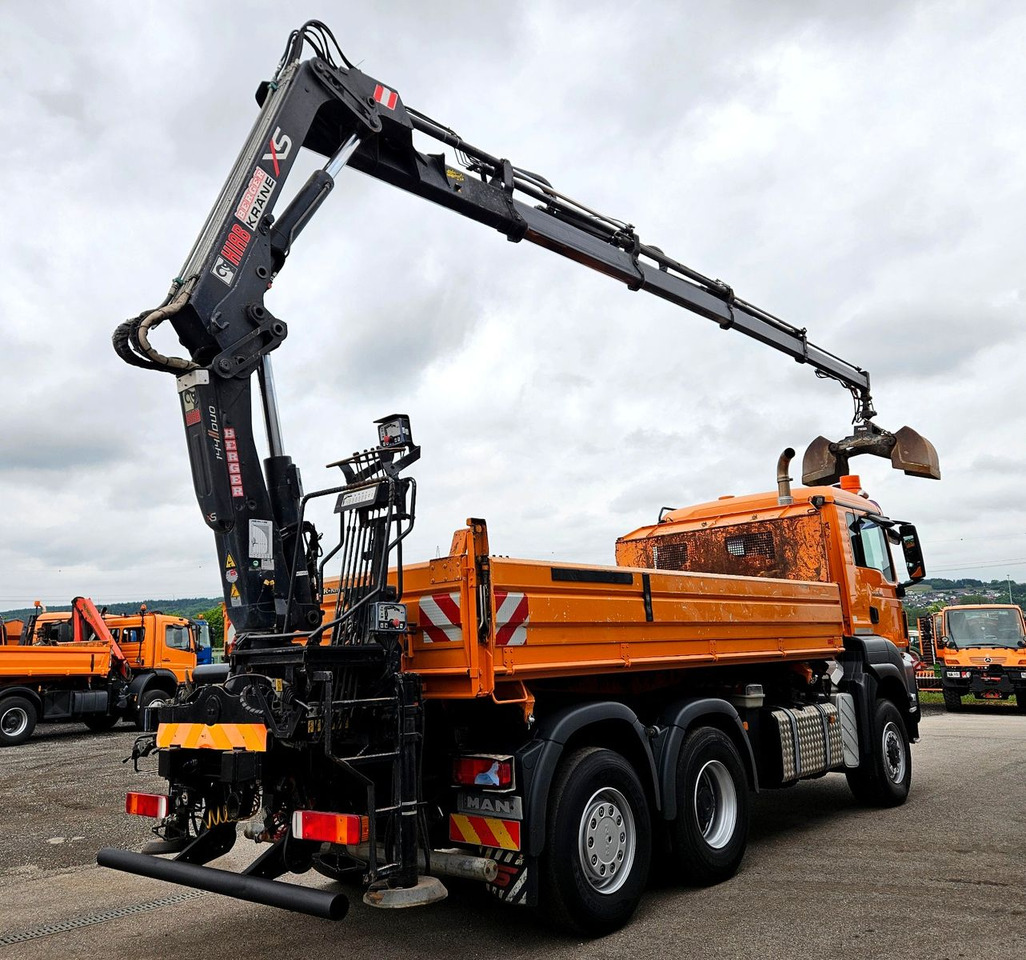 MAN TGS 28.360 6x4-4 HIAB 144E-4 Kran Euro5 - Volquete camión, Camión grúa: foto 4 MAN TGS 28.360 6x4-4 HIAB 144E-4 Kran Euro5 - Volquete camión, Camión grúa: foto 4