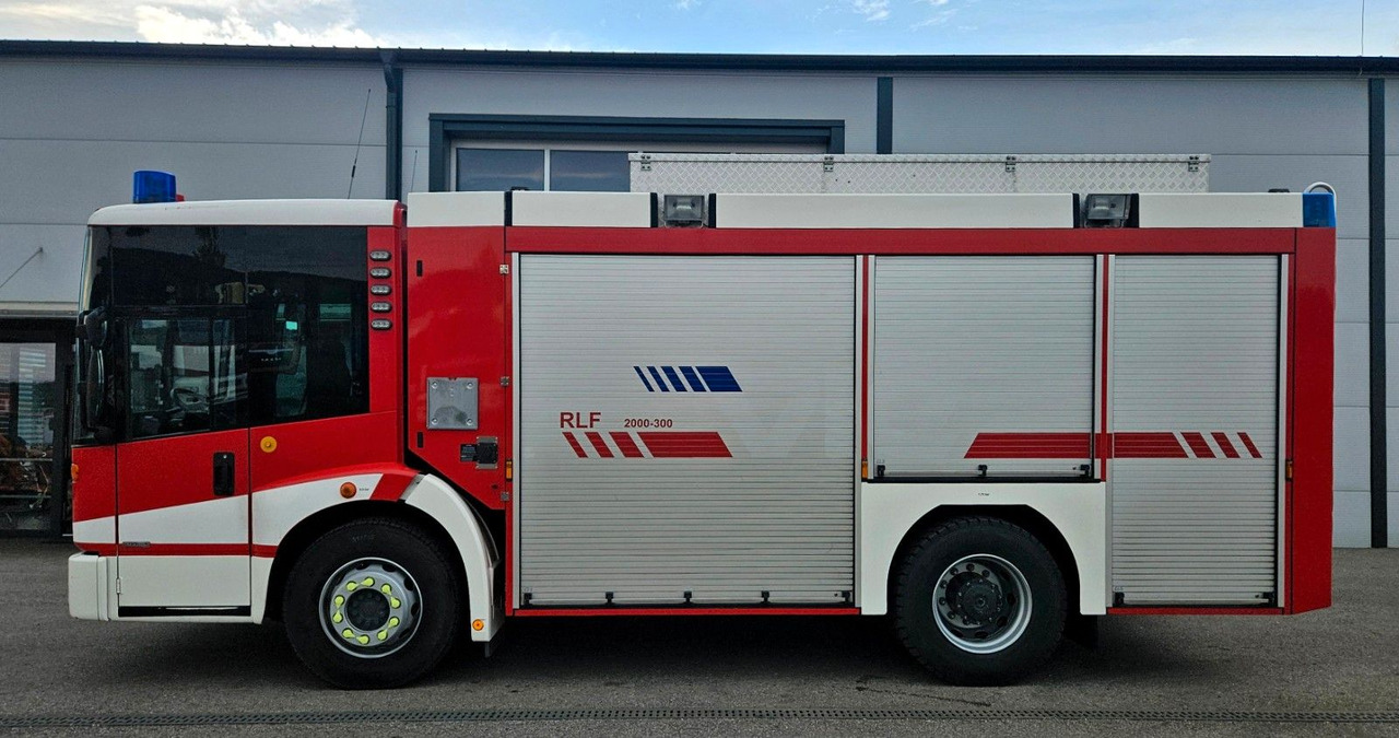 Mercedes-Benz 1829 Feuerwehr Ziegler RLF 2000/300 TLF Winde - Camión de bomberos: foto 2 Mercedes-Benz 1829 Feuerwehr Ziegler RLF 2000/300 TLF Winde - Camión de bomberos: foto 2