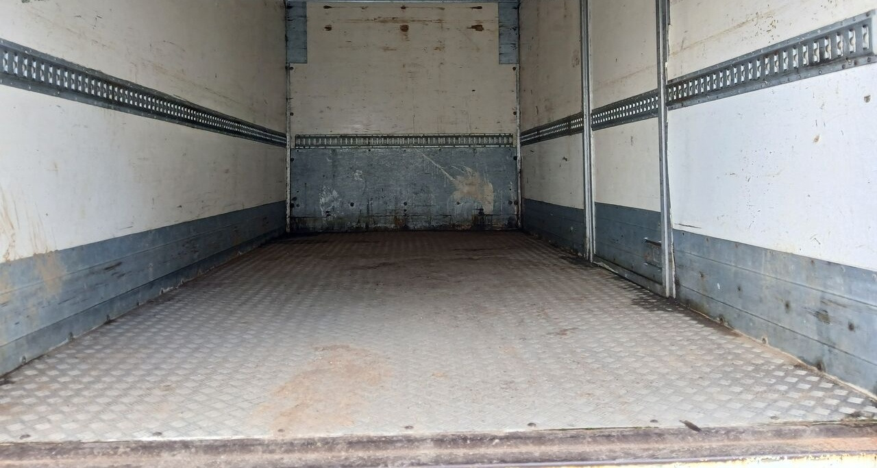 IVECO 70C18 - Isotérmico camión: foto 4 IVECO 70C18 - Isotérmico camión: foto 4