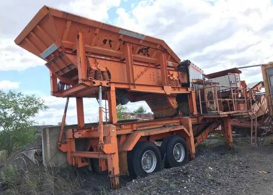 Terex mobilna kruszarka udarowa młotkowa na kołach bohri - Trituradora móvil: foto 1 Terex mobilna kruszarka udarowa młotkowa na kołach bohri - Trituradora móvil: foto 1