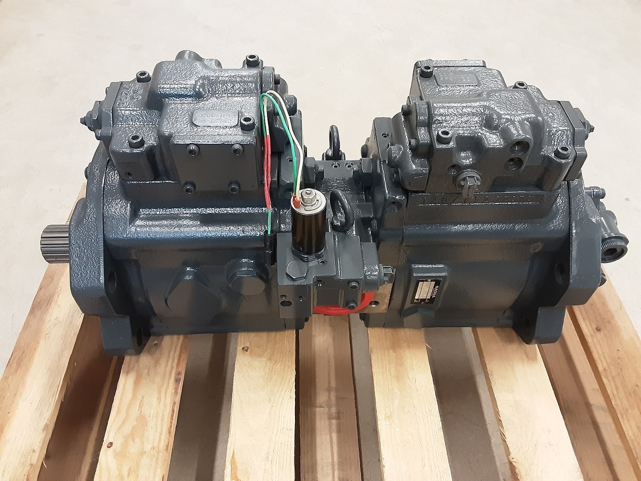 Kawasaki K5V140DT-151R-9N29-HV - Bomba hidráulica para Excavadora de cadenas: foto 1 Kawasaki K5V140DT-151R-9N29-HV - Bomba hidráulica para Excavadora de cadenas: foto 1