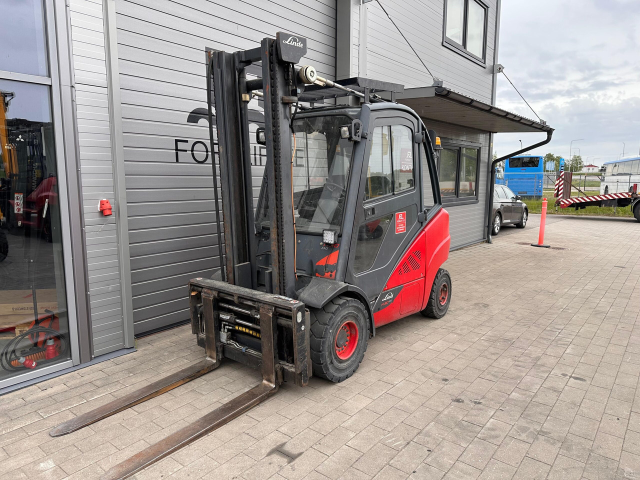 Linde H30D-02 - Carretilla elevadora diésel: foto 1 Linde H30D-02 - Carretilla elevadora diésel: foto 1