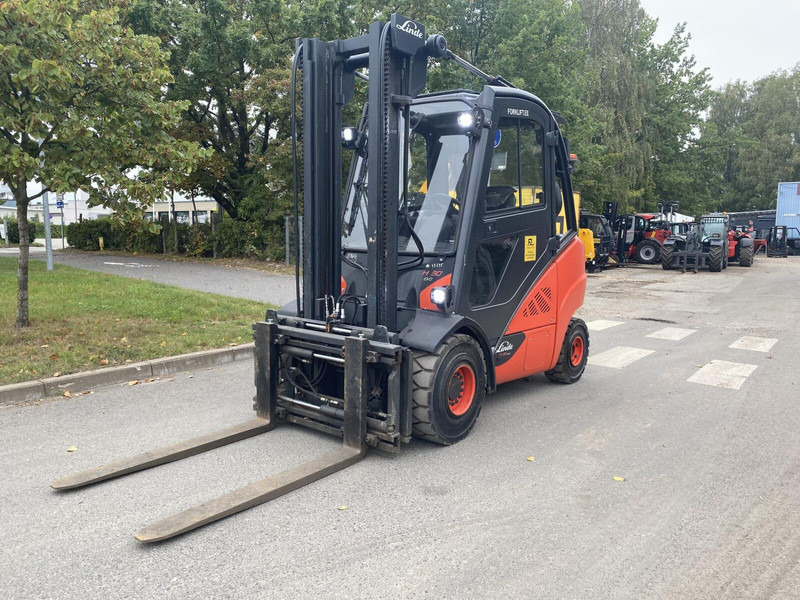 Linde H30D - Carretilla elevadora diésel: foto 1 Linde H30D - Carretilla elevadora diésel: foto 1