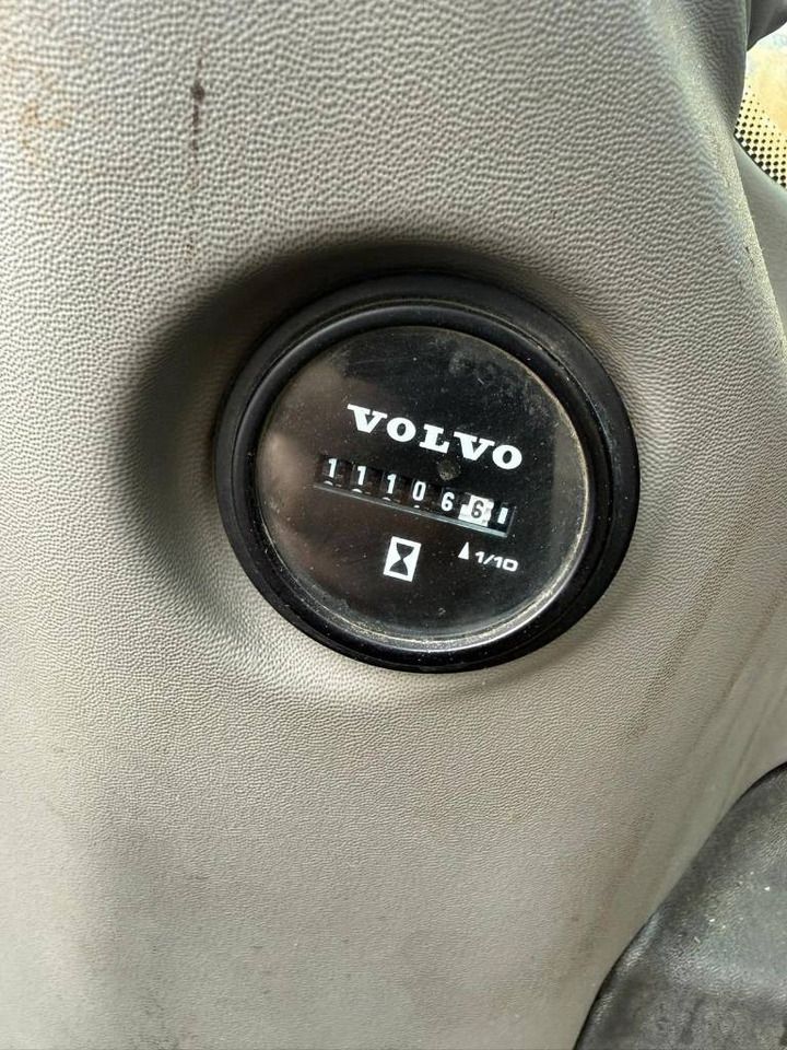 Volvo ECR235E Fully Equipped - Excavadora de cadenas: foto 4 Volvo ECR235E Fully Equipped - Excavadora de cadenas: foto 4