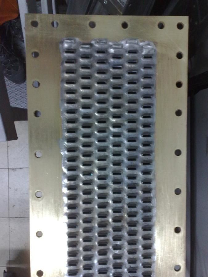 RADIATORE NH W 230 76072592 - Radiador: foto 2 RADIATORE NH W 230 76072592 - Radiador: foto 2