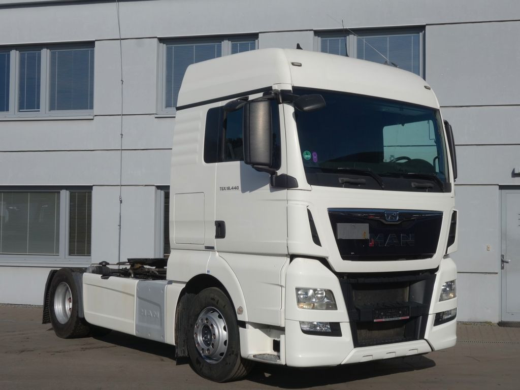 MAN TGX 18.440 XLX E6 ST, Retarder, Kompressor - Cabeza tractora: foto 3 MAN TGX 18.440 XLX E6 ST, Retarder, Kompressor - Cabeza tractora: foto 3