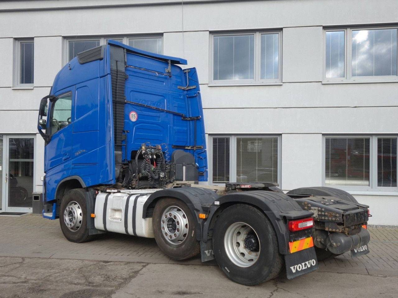 Volvo FH 13.500 EEV XL 6x2 Hydraulik kipper - Cabeza tractora: foto 4 Volvo FH 13.500 EEV XL 6x2 Hydraulik kipper - Cabeza tractora: foto 4