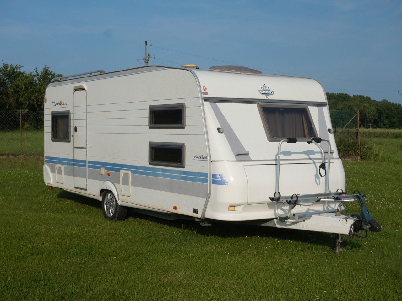 Hobby 540 Excellent Easy, Pallanden, 6 Liegen, Vorzelt - Caravana: foto 1 Hobby 540 Excellent Easy, Pallanden, 6 Liegen, Vorzelt - Caravana: foto 1