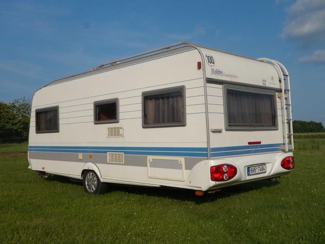 Hobby 540 Excellent Easy, Pallanden, 6 Liegen, Vorzelt - Caravana: foto 4 Hobby 540 Excellent Easy, Pallanden, 6 Liegen, Vorzelt - Caravana: foto 4