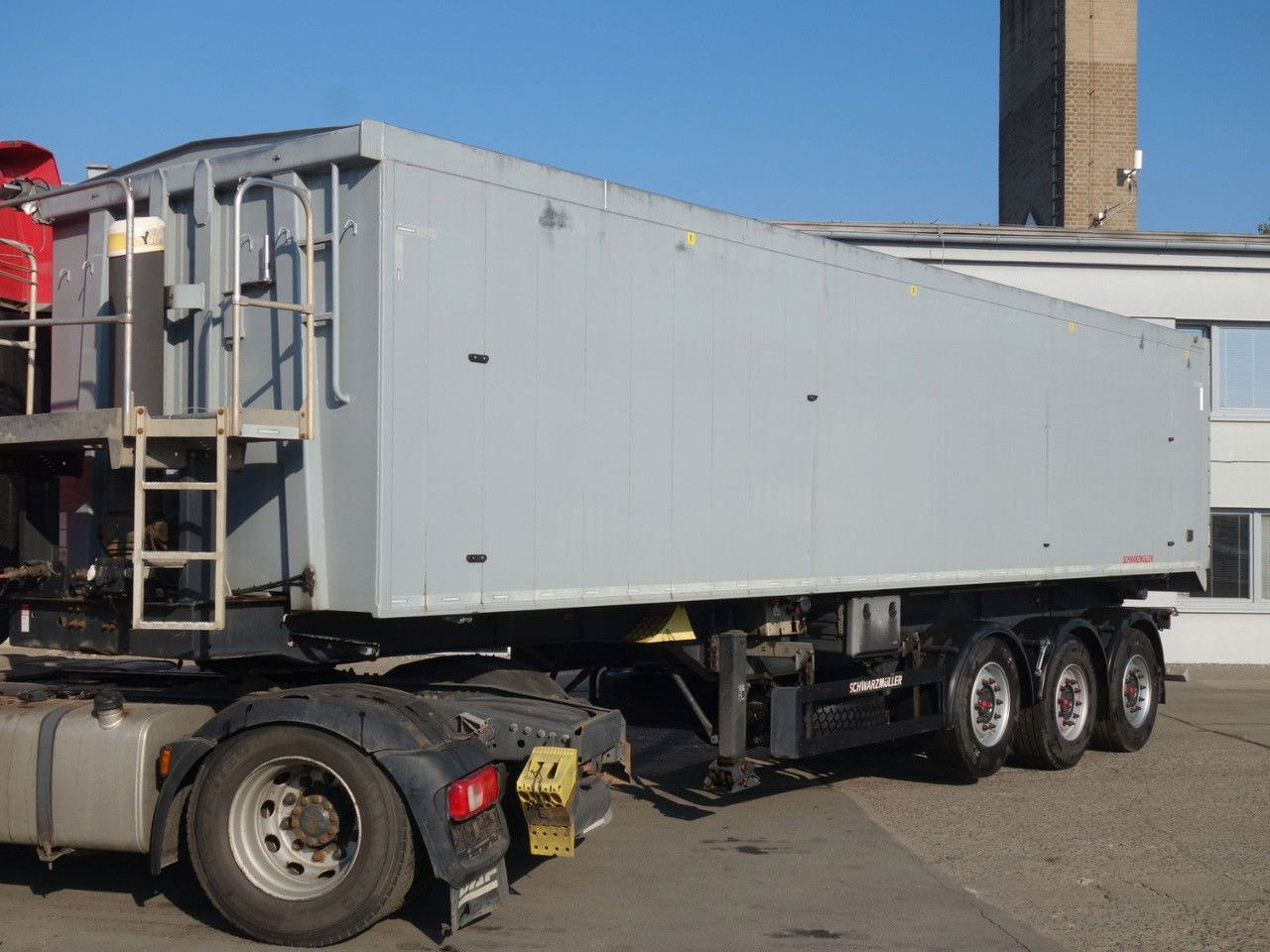 Schwarzmüller Alu Kipper, 50 cm3, Rollplane, Liftachse, SAF - Volquete semirremolque: foto 1 Schwarzmüller Alu Kipper, 50 cm3, Rollplane, Liftachse, SAF - Volquete semirremolque: foto 1