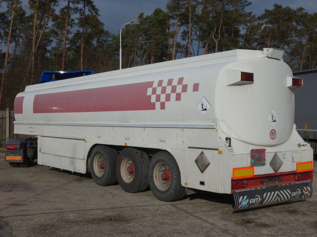 Schwarzmüller TSL 3/E Diesel/Benzin 7 Kammern - Cisterna semirremolque: foto 2 Schwarzmüller TSL 3/E Diesel/Benzin 7 Kammern - Cisterna semirremolque: foto 2