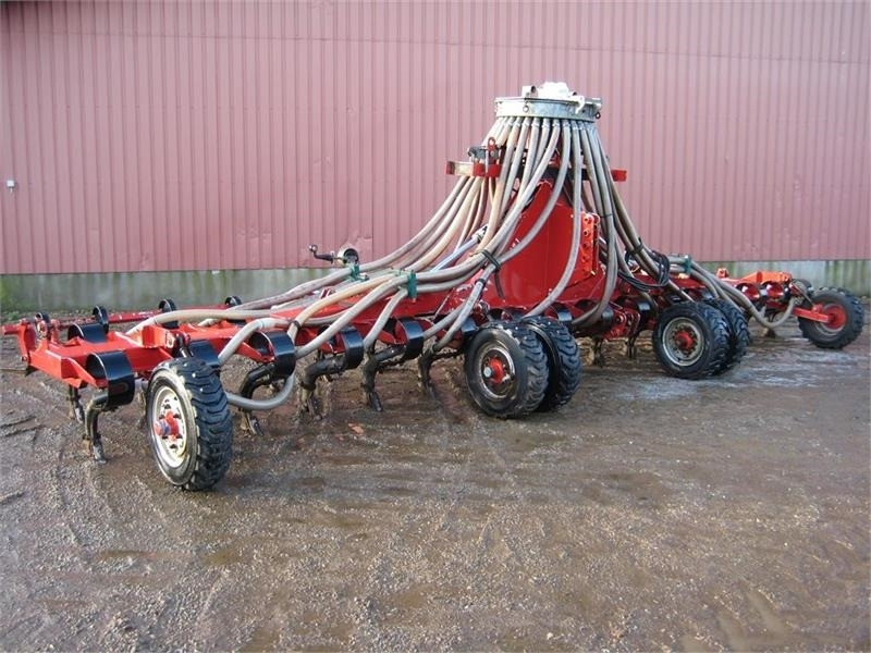 Cuba de purín AP 8m Sortjords nedfælder: foto 1