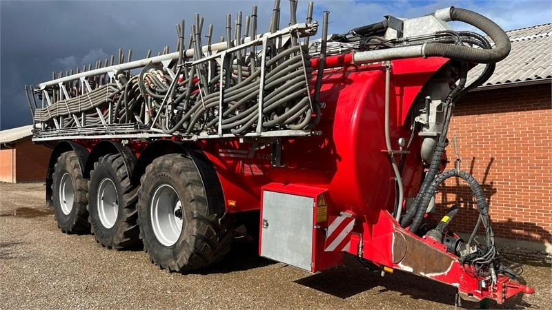 AP GV28 X-Line  - Cuba de purín: foto 1 AP GV28 X-Line  - Cuba de purín: foto 1