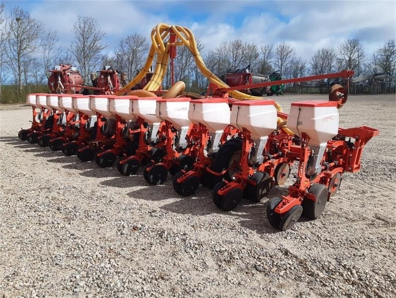 Maschio Gaspardo Manta XL 12 rk med PA1 fronttank - Sembradora: foto 1 Maschio Gaspardo Manta XL 12 rk med PA1 fronttank - Sembradora: foto 1