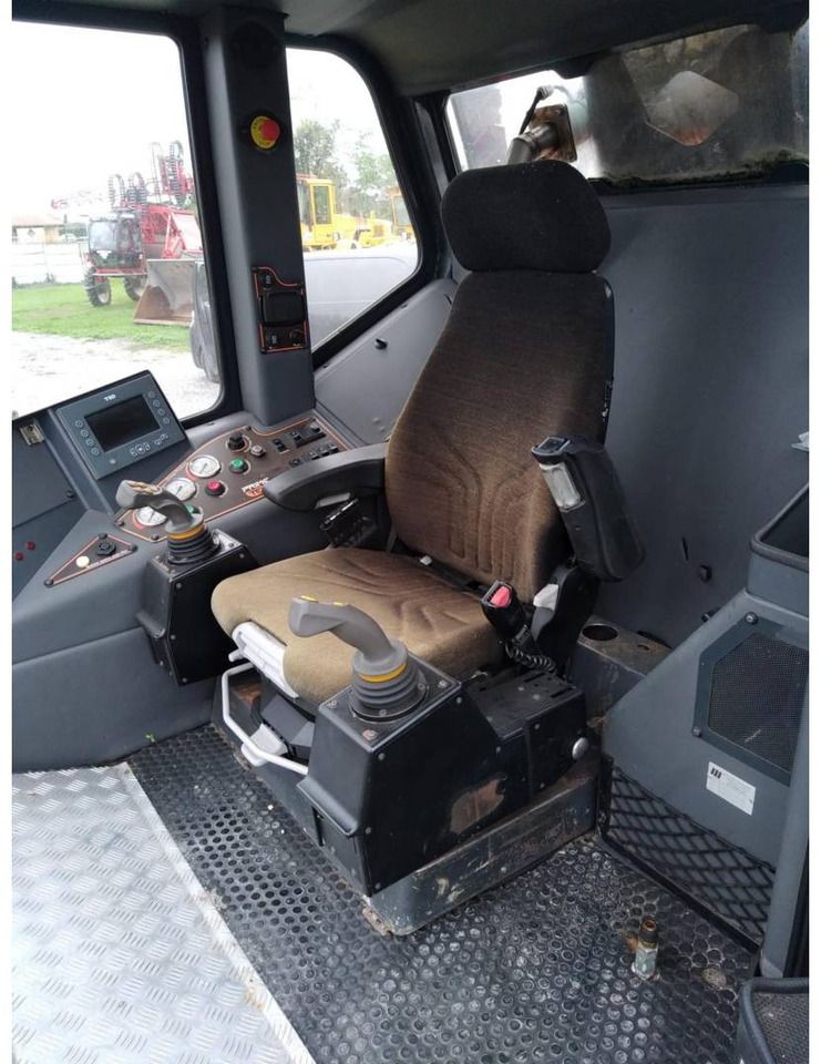 PT-400 - Bulldozer: foto 4 PT-400 - Bulldozer: foto 4