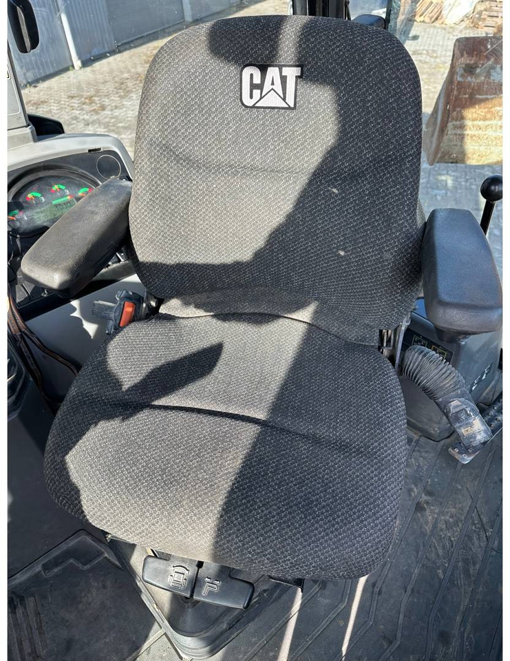 Retroexcavadora CAT 428F2: foto 15
