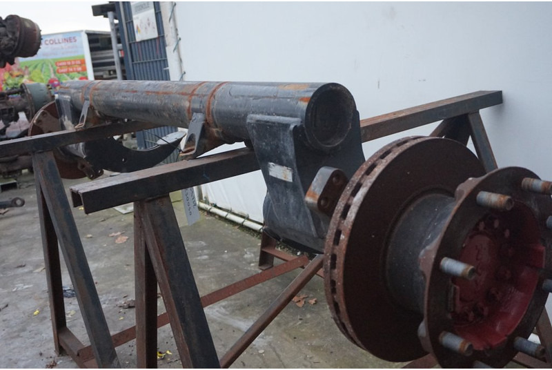 MAN LO-06-02 - Eje delantero para Camión: foto 4 MAN LO-06-02 - Eje delantero para Camión: foto 4