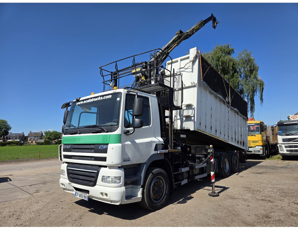 DAF CF85.410 6x2 steering axle lenk Tipper Crane HIAB J1320Z - Volquete camión, Camión grúa: foto 1 DAF CF85.410 6x2 steering axle lenk Tipper Crane HIAB J1320Z - Volquete camión, Camión grúa: foto 1