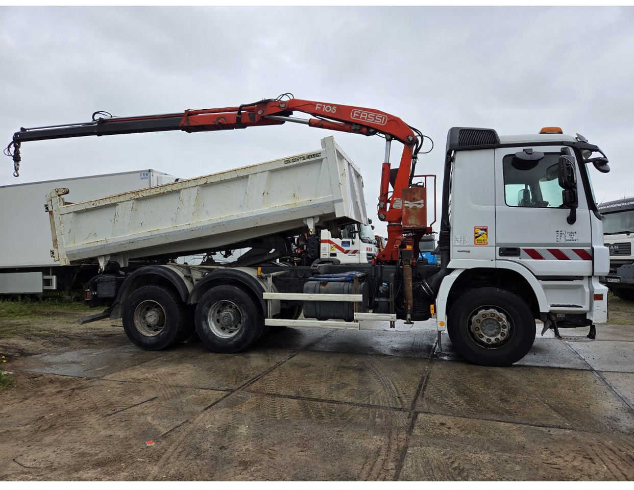 MERCEDESA CTROS 3341 6X4 TIPPER CRANE FASSI F105 - Volquete camión, Camión grúa: foto 5 MERCEDESA CTROS 3341 6X4 TIPPER CRANE FASSI F105 - Volquete camión, Camión grúa: foto 5