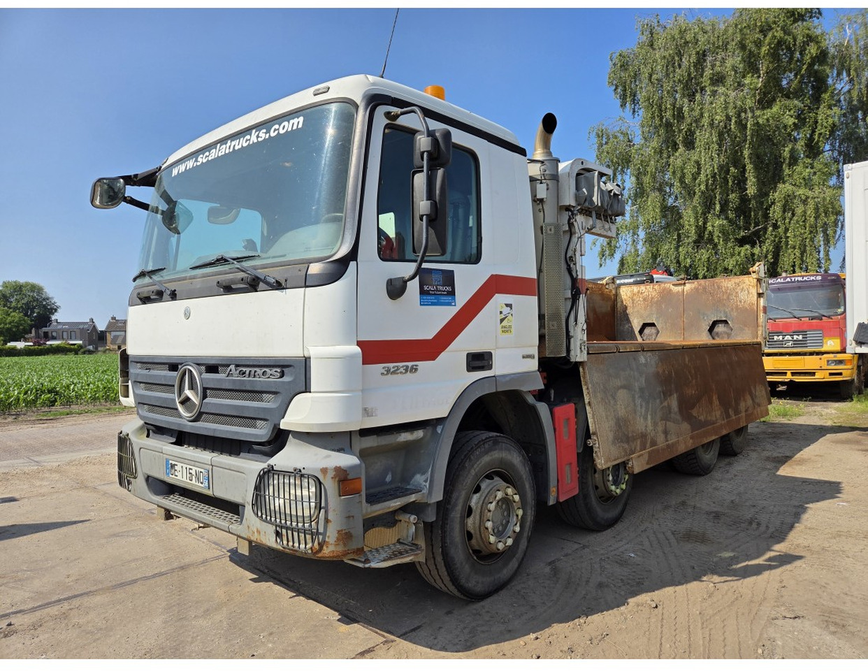 Mercedes Actros 3236 8x4 2-Side Tipper EPS Gearbox 3 Pedals - Volquete camión: foto 5 Mercedes Actros 3236 8x4 2-Side Tipper EPS Gearbox 3 Pedals - Volquete camión: foto 5
