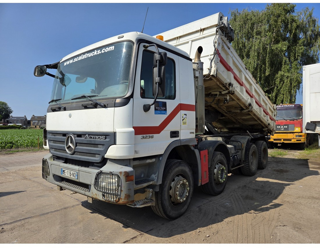 Mercedes Actros 3236 8x4 2-Side Tipper EPS Gearbox 3 Pedals - Volquete camión: foto 1 Mercedes Actros 3236 8x4 2-Side Tipper EPS Gearbox 3 Pedals - Volquete camión: foto 1