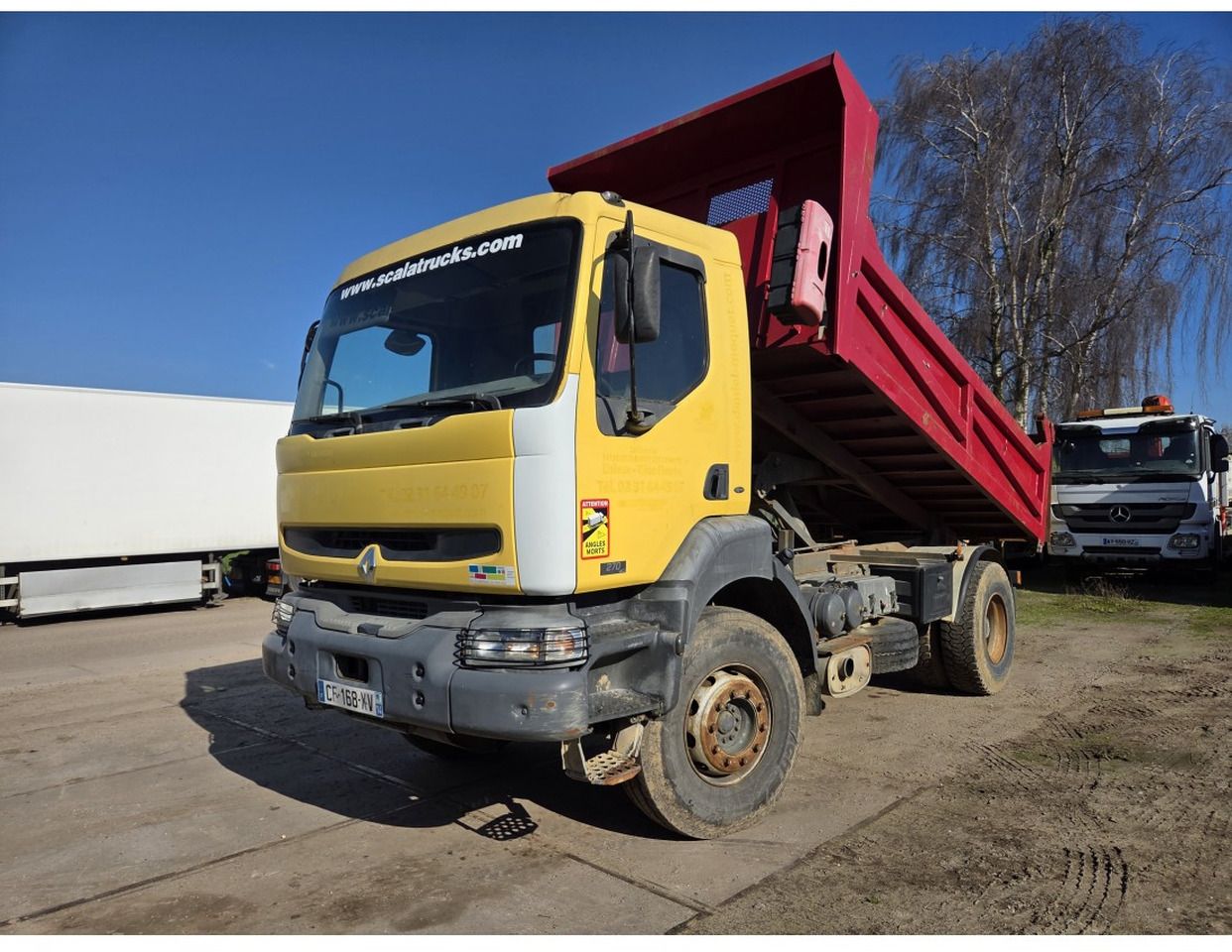 RENAULT KERAX 270 4X2 TIPPER - Volquete camión: foto 1 RENAULT KERAX 270 4X2 TIPPER - Volquete camión: foto 1