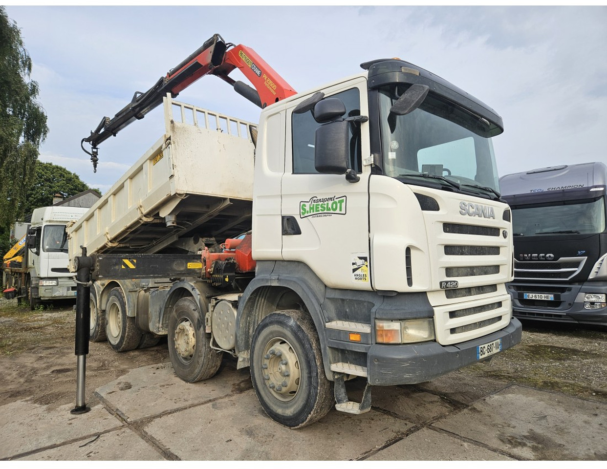 Scania R420 8x4 Tipper Crane Palfinger 23500 - Volquete camión, Camión grúa: foto 3 Scania R420 8x4 Tipper Crane Palfinger 23500 - Volquete camión, Camión grúa: foto 3