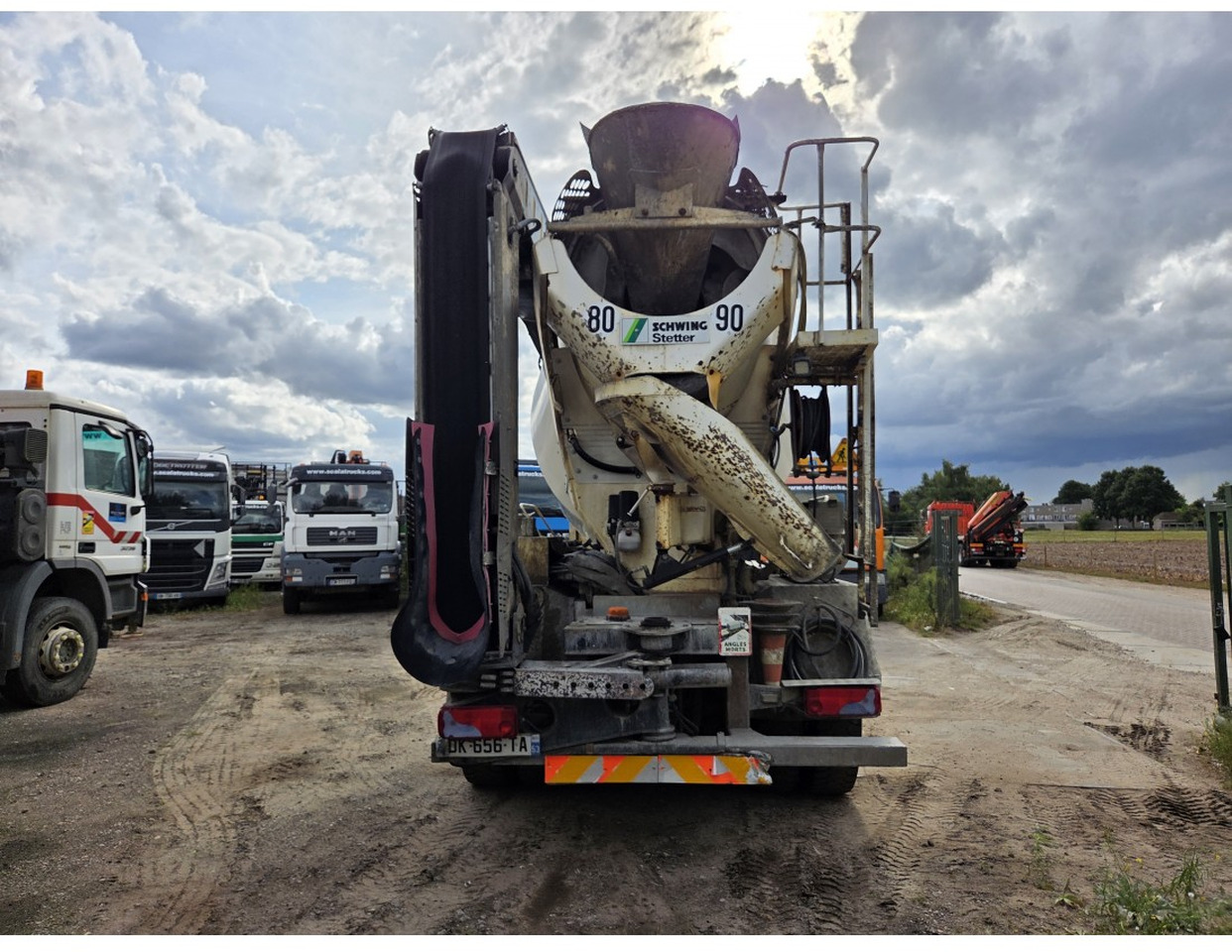 TGS 35.400 8X4 Concrete Mixer Stetter Euro 6 Steelsuspension - Camión hormigonera: foto 3 TGS 35.400 8X4 Concrete Mixer Stetter Euro 6 Steelsuspension - Camión hormigonera: foto 3