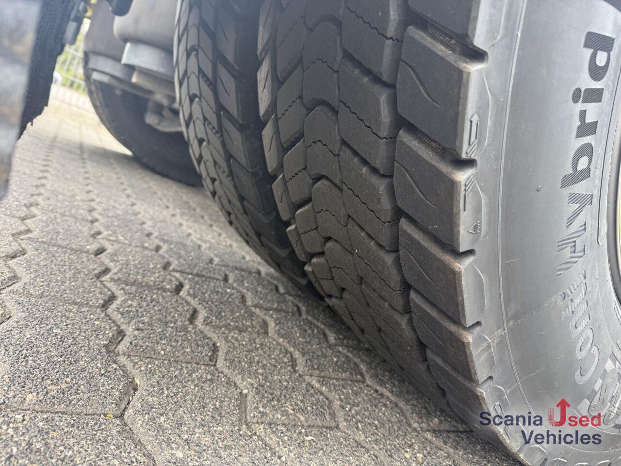 SCANIA R 460 NA - SUPER - HIGHLINE - 2x TANKs - ACC - Cabeza tractora: foto 2 SCANIA R 460 NA - SUPER - HIGHLINE - 2x TANKs - ACC - Cabeza tractora: foto 2