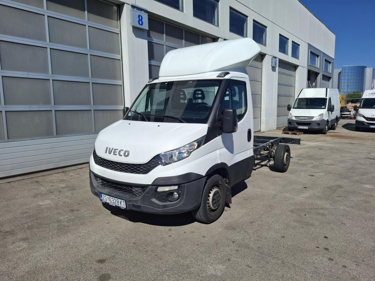 IVECO Daily 35S13 - Chasis camión: foto 1 IVECO Daily 35S13 - Chasis camión: foto 1
