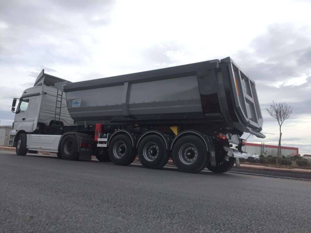 Scorpion Trailer 2024 NEW (MANUFACTURER COMPANY) - Volquete semirremolque: foto 1 Scorpion Trailer 2024 NEW (MANUFACTURER COMPANY) - Volquete semirremolque: foto 1