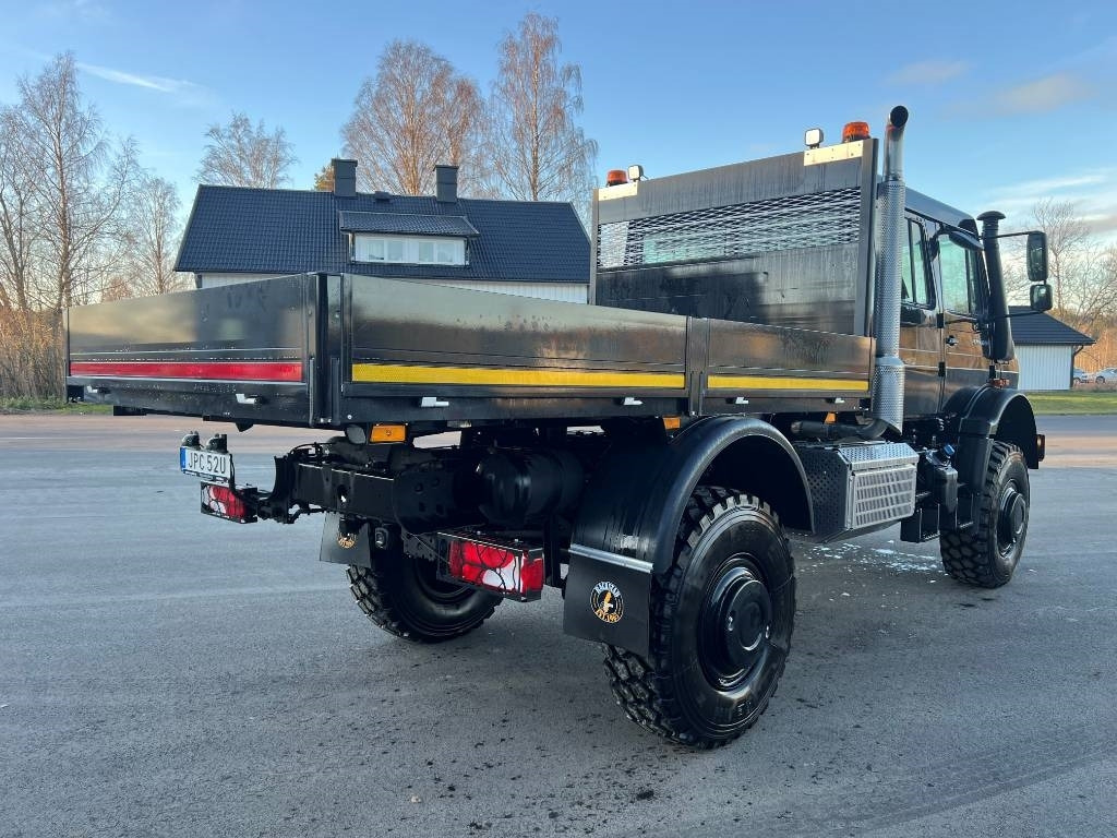 Mercedes-Benz Unimog - Camión caja abierta, Camión grúa: foto 4 Mercedes-Benz Unimog - Camión caja abierta, Camión grúa: foto 4