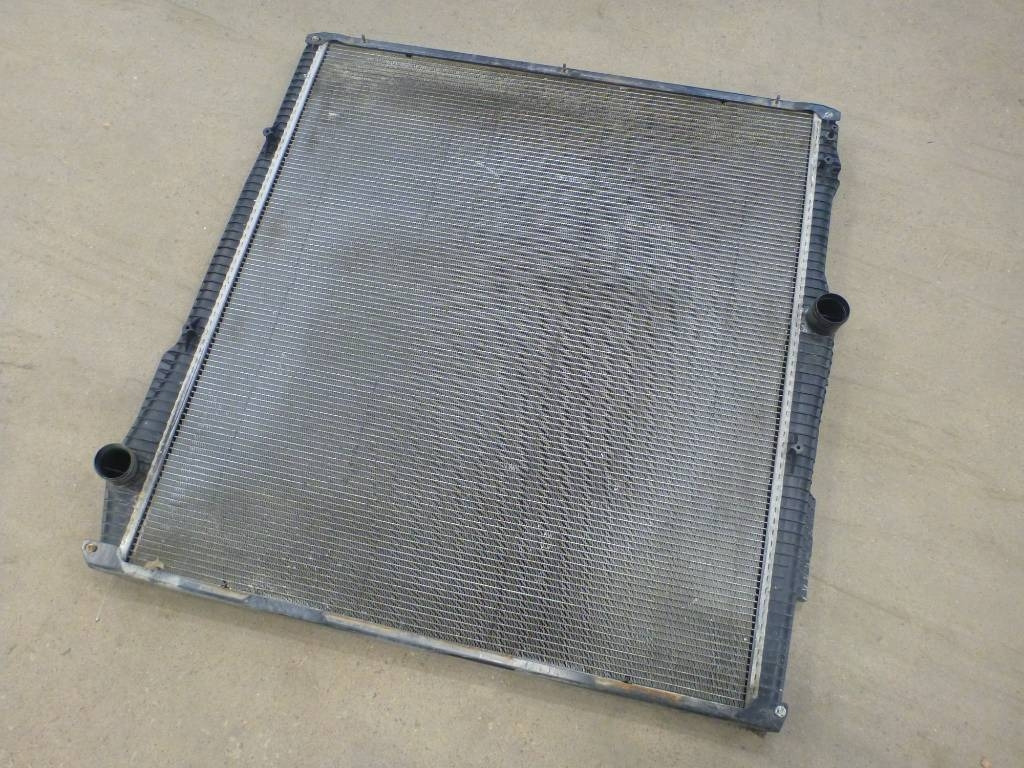 Scania R 580 - Radiador para Camión: foto 1 Scania R 580 - Radiador para Camión: foto 1