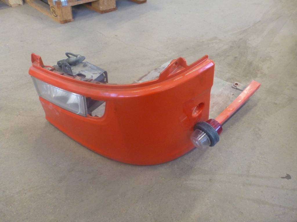 Scania Stötfångarhörn, 2295953 - Bastidor/ Chasis para Camión: foto 1 Scania Stötfångarhörn, 2295953 - Bastidor/ Chasis para Camión: foto 1