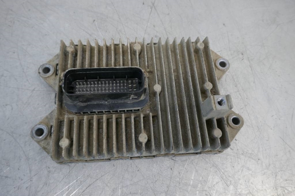 Volvo L 110 G, voe60100012 - Sistema eléctrico para Maquinaria de construcción: foto 1 Volvo L 110 G, voe60100012 - Sistema eléctrico para Maquinaria de construcción: foto 1