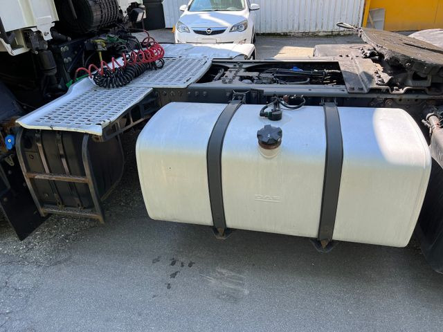 DAF CF440 FT 4x2, E6, PTO, Standklima, 10x DAF CF440 FT 4x2, E6, PTO, Standklima, 10x - Cabeza tractora: foto 5 DAF CF440 FT 4x2, E6, PTO, Standklima, 10x DAF CF440 FT 4x2, E6, PTO, Standklima, 10x - Cabeza tractora: foto 5