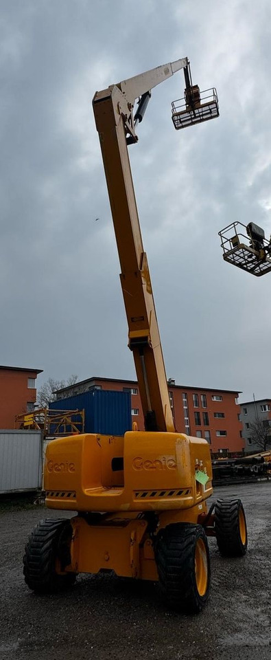 Genie Z-80/60, 24.4meter height - Camión con plataforma elevadora: foto 1 Genie Z-80/60, 24.4meter height - Camión con plataforma elevadora: foto 1