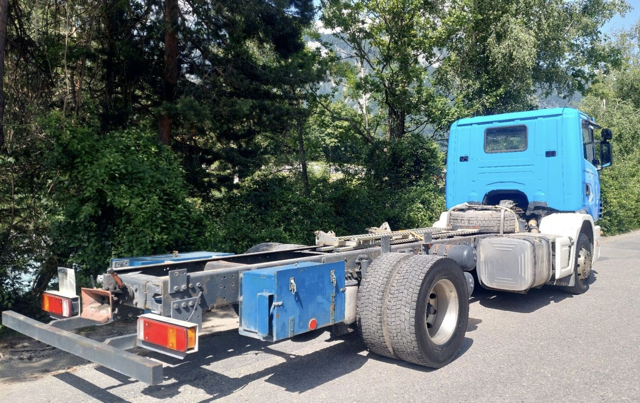 Scania R124LB 420 4x2, Euro 3 - Chasis camión: foto 4 Scania R124LB 420 4x2, Euro 3 - Chasis camión: foto 4