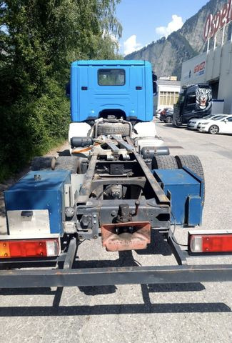 Scania R124LB 420 4x2, Euro 3 - Chasis camión: foto 5 Scania R124LB 420 4x2, Euro 3 - Chasis camión: foto 5