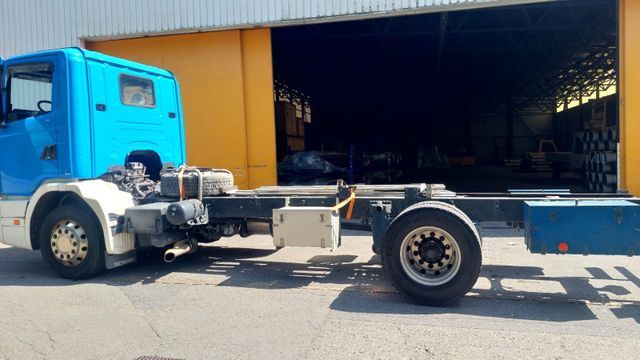 Chasis camión Scania R124LB 420 4x2, Euro 3: foto 6 Chasis camión Scania R124LB 420 4x2, Euro 3: foto 6