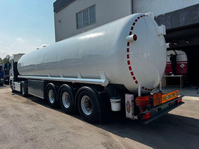 Schrader Treibstoff Diesel/Benzin, ADR, 4 Kammern, Sening - Cisterna semirremolque: foto 4 Schrader Treibstoff Diesel/Benzin, ADR, 4 Kammern, Sening - Cisterna semirremolque: foto 4