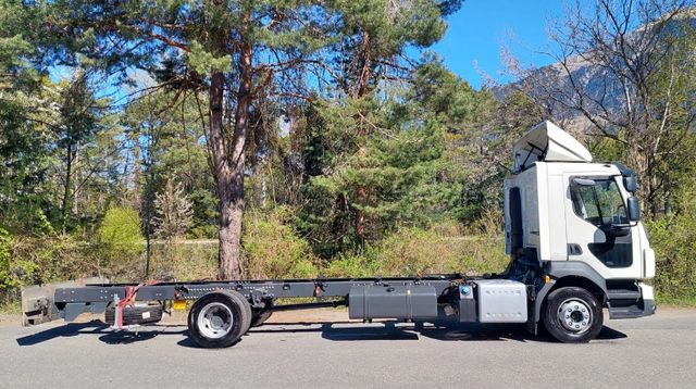 Volvo FL280 4x2, E6, Wohnwagen + 2 Pferdeplaetze Volvo FL280 4x2, E6, 7.40m Chassis, Fahrgestell - Camión para caballos: foto 5 Volvo FL280 4x2, E6, Wohnwagen + 2 Pferdeplaetze Volvo FL280 4x2, E6, 7.40m Chassis, Fahrgestell - Camión para caballos: foto 5