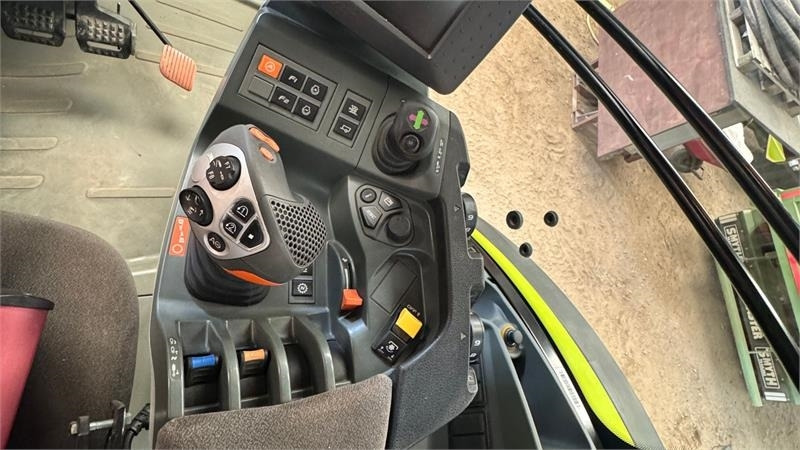 Claas AXION 830 CEBIS - Tractor: foto 2 Claas AXION 830 CEBIS - Tractor: foto 2