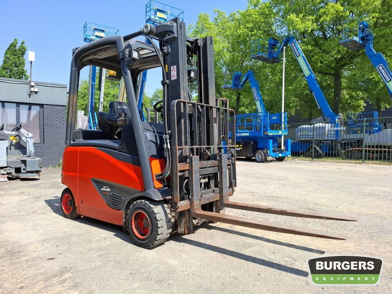 Linde E20PH - Carretilla elevadora eléctrica: foto 2 Linde E20PH - Carretilla elevadora eléctrica: foto 2