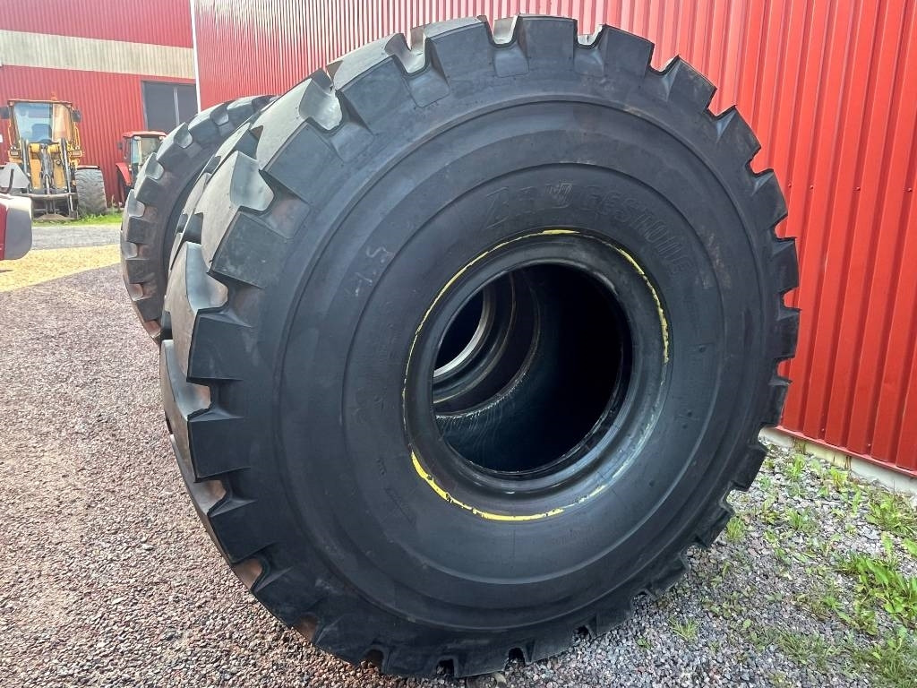Bridgestone 29,5R25 Nya däck New Tyre - Rueda completa: foto 2 Bridgestone 29,5R25 Nya däck New Tyre - Rueda completa: foto 2