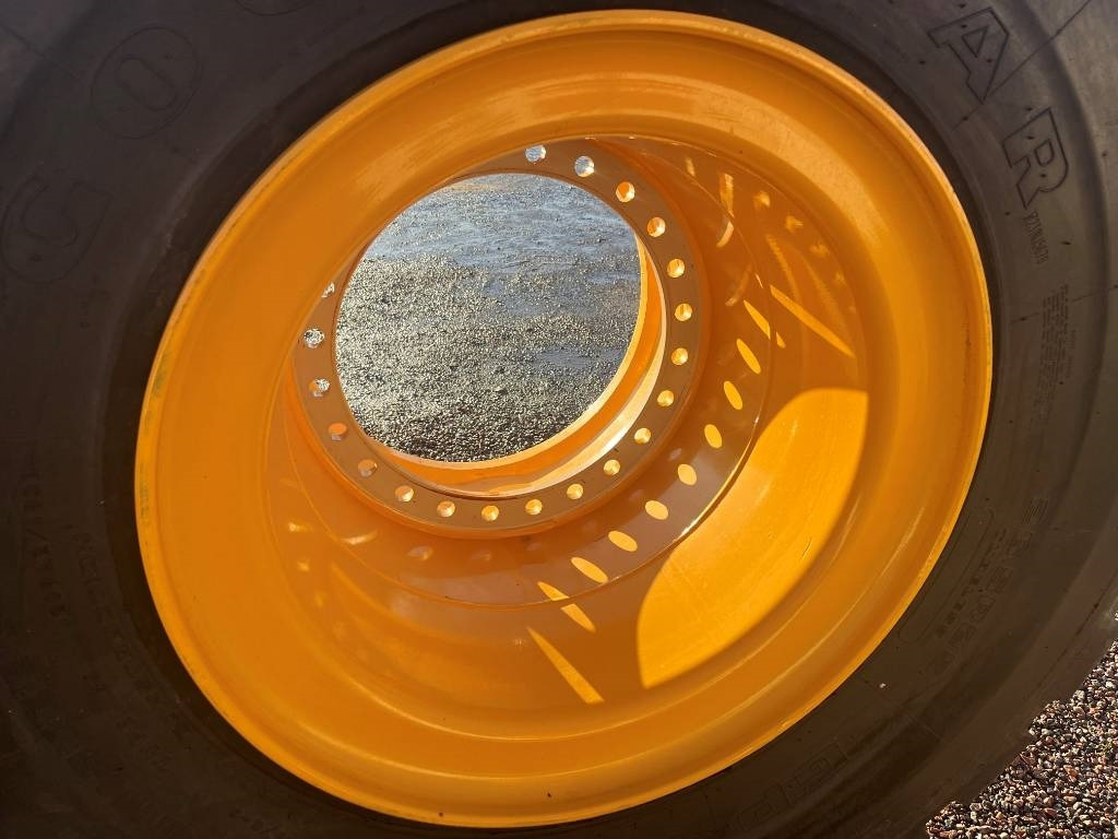 Goodyear Volvo L150H L180H Wheels 26,5-R25 GP-3E - Neumático para Maquinaria de construcción: foto 3 Goodyear Volvo L150H L180H Wheels 26,5-R25 GP-3E - Neumático para Maquinaria de construcción: foto 3